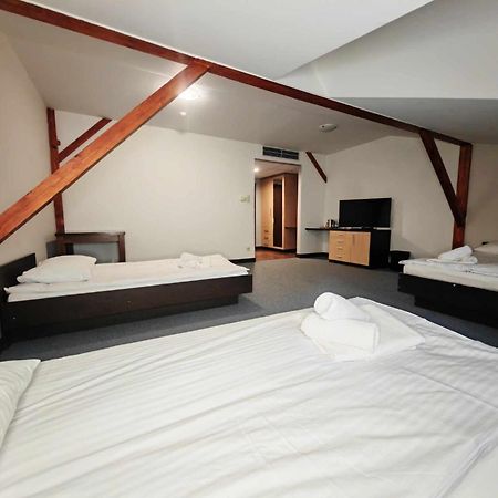 Maka I Magia Obiady Domowe Hotel Zambrow Exteriör bild
