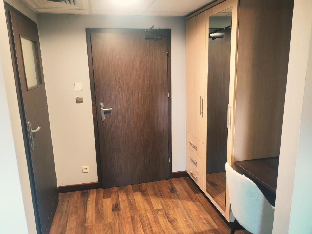 Maka I Magia Obiady Domowe Hotel Zambrow Exteriör bild