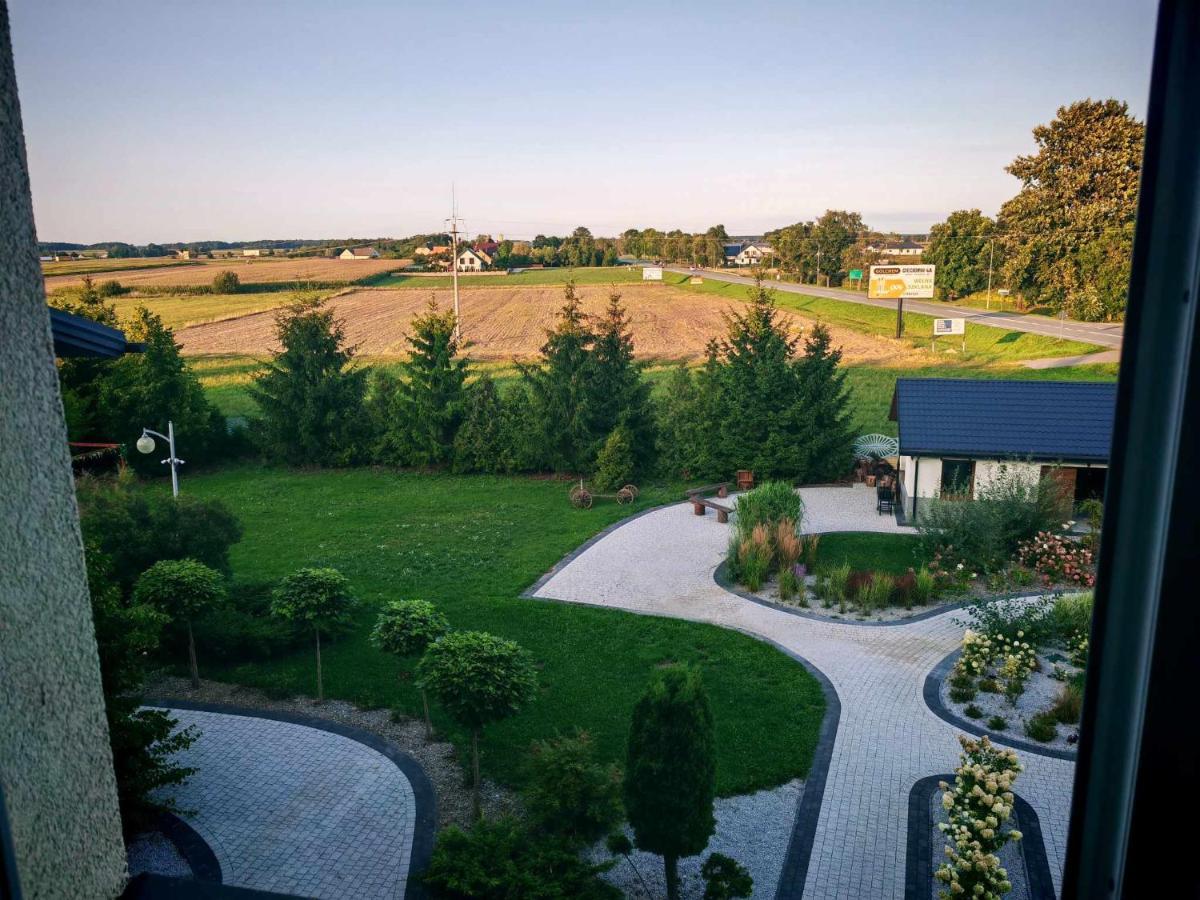 Maka I Magia Obiady Domowe Hotel Zambrow Exteriör bild