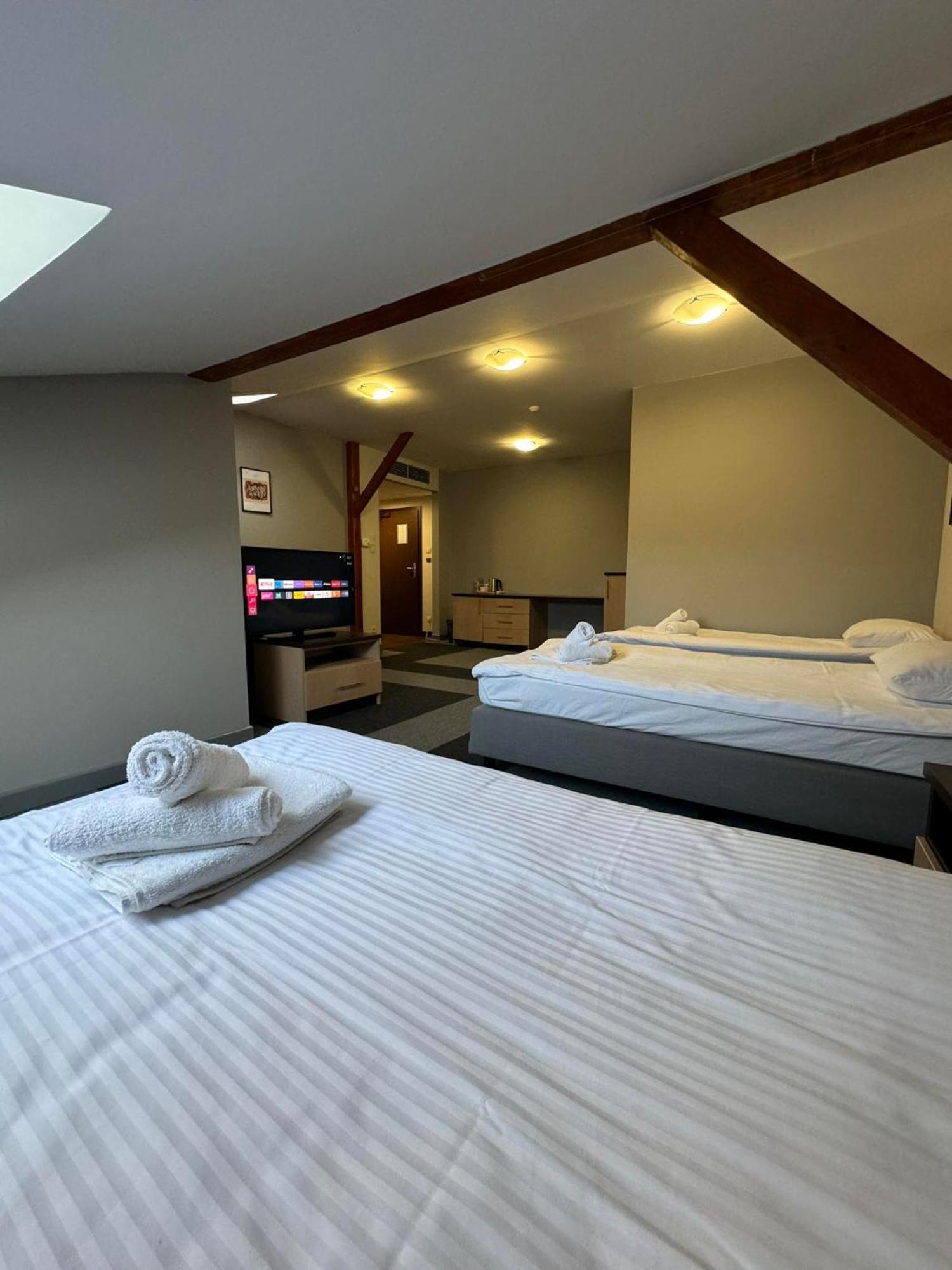 Maka I Magia Obiady Domowe Hotel Zambrow Exteriör bild