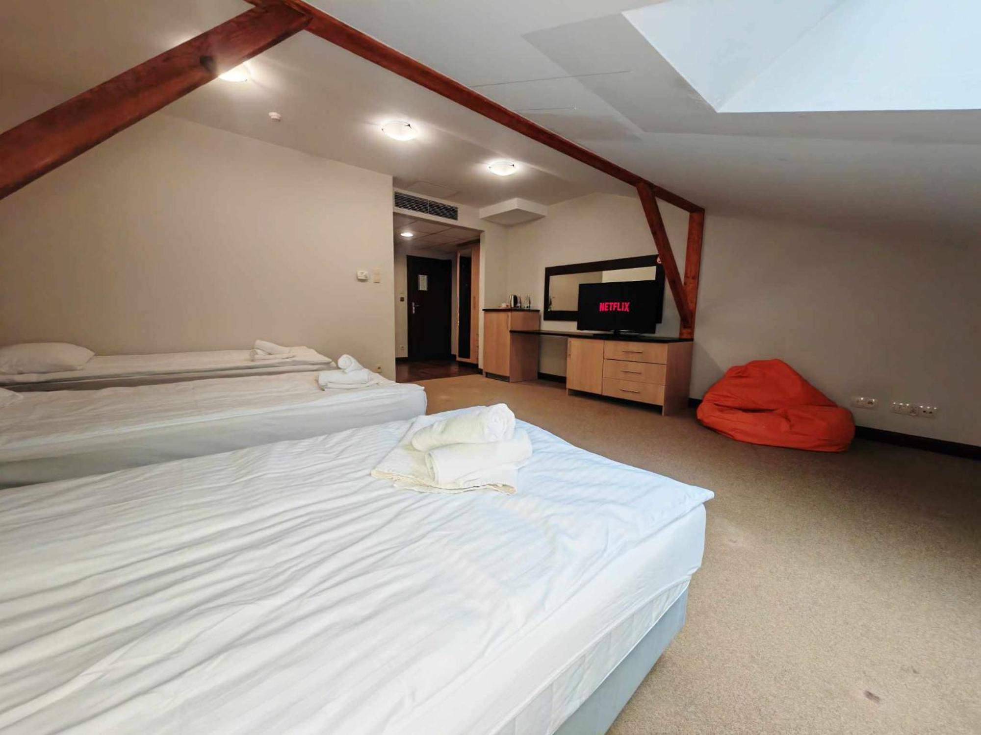 Maka I Magia Obiady Domowe Hotel Zambrow Exteriör bild
